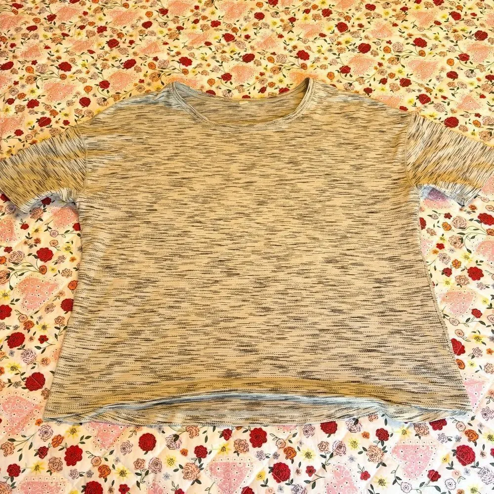 Lululemon run it out  Tiger Space Dye Black White tee